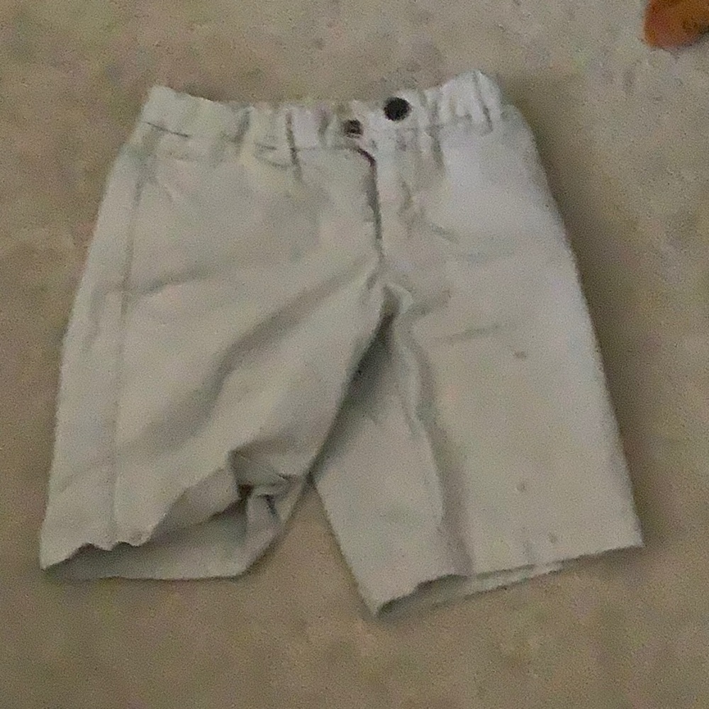 Boys linen beige shorts